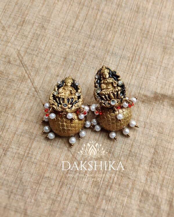 Terracotta- Medium Size Jhumka ( Golden with  Black )