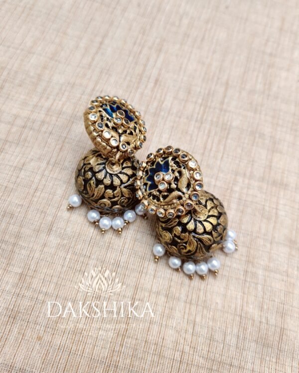 Terracotta- Medium Size Jhumka ( Golden with Black )