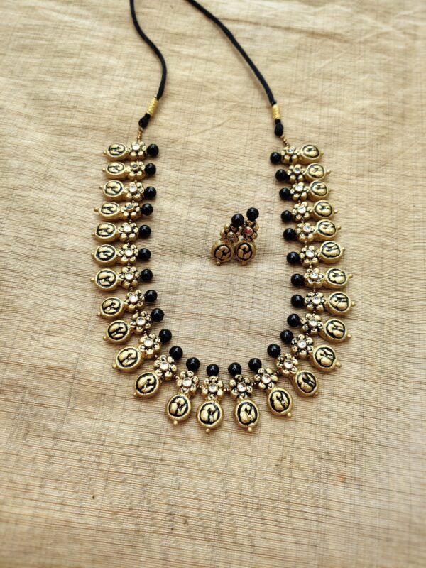 Terracotta-Short Necklace with Medium Size Earrings ( Golden with Black )