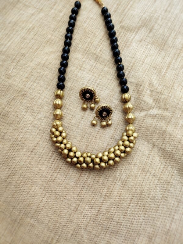 Terracotta -Short Necklace with Medium Size Earrings ( Golden with Black )