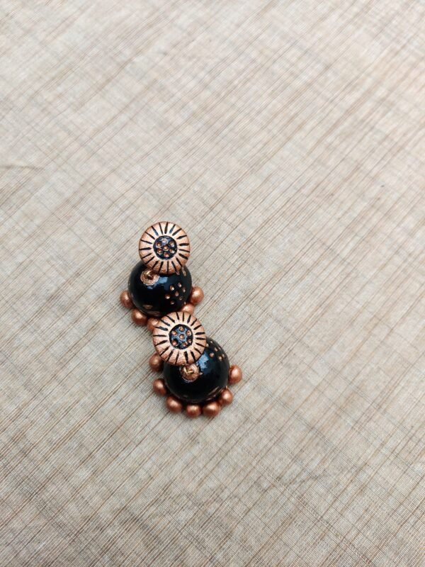 Terracotta- Medium Size Jhumka ( Copper with  Black )