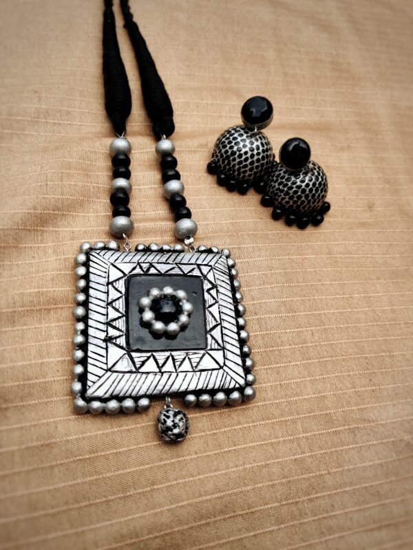 NANDITHA- Terracotta Long Necklace with Big size jhumka ( Silver with  Black )