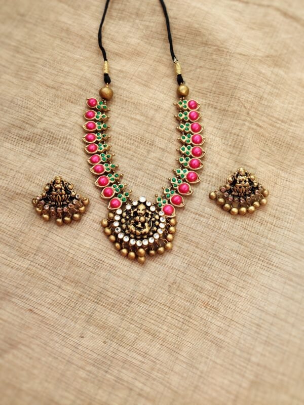 DEVIKA- Terracotta Short Necklace with Big size Earrings ( Golden with Pink and Green)