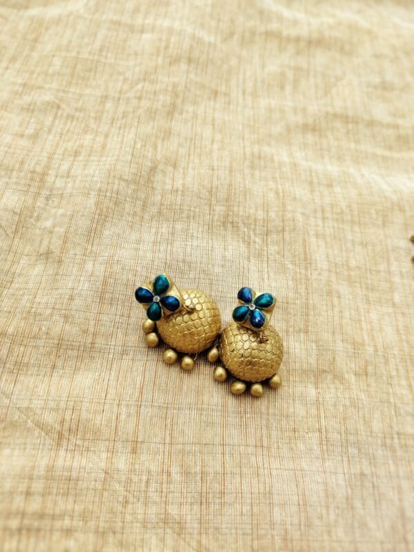 Pushpa-Terracotta- Medium Size Jhumka ( Golden with  Blue )